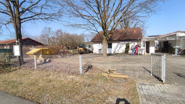 Neugestaltung der Grünfläche am Bürgerhaus: Ein erfolgreicher Einsatz